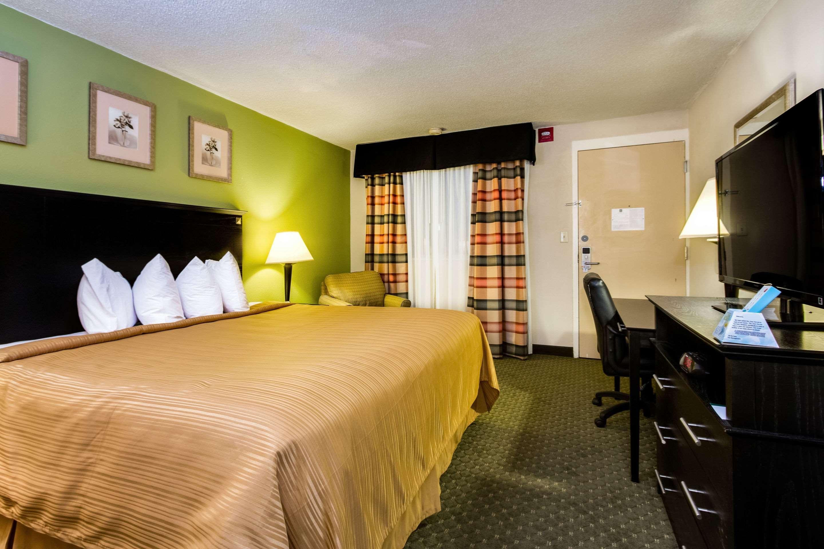 Quality Inn & Suites Moline - Quad Cities Eksteriør bilde