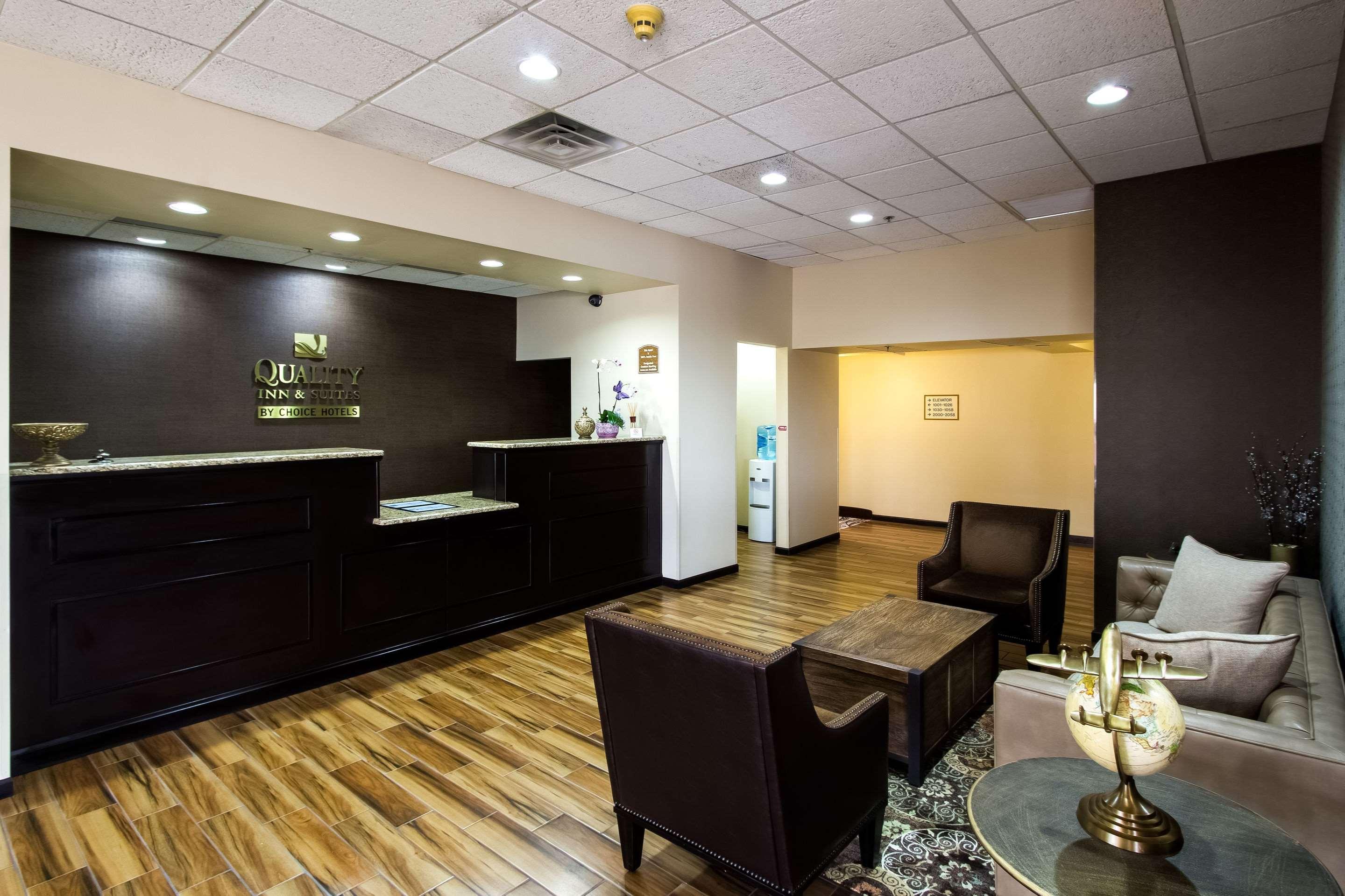 Quality Inn & Suites Moline - Quad Cities Eksteriør bilde