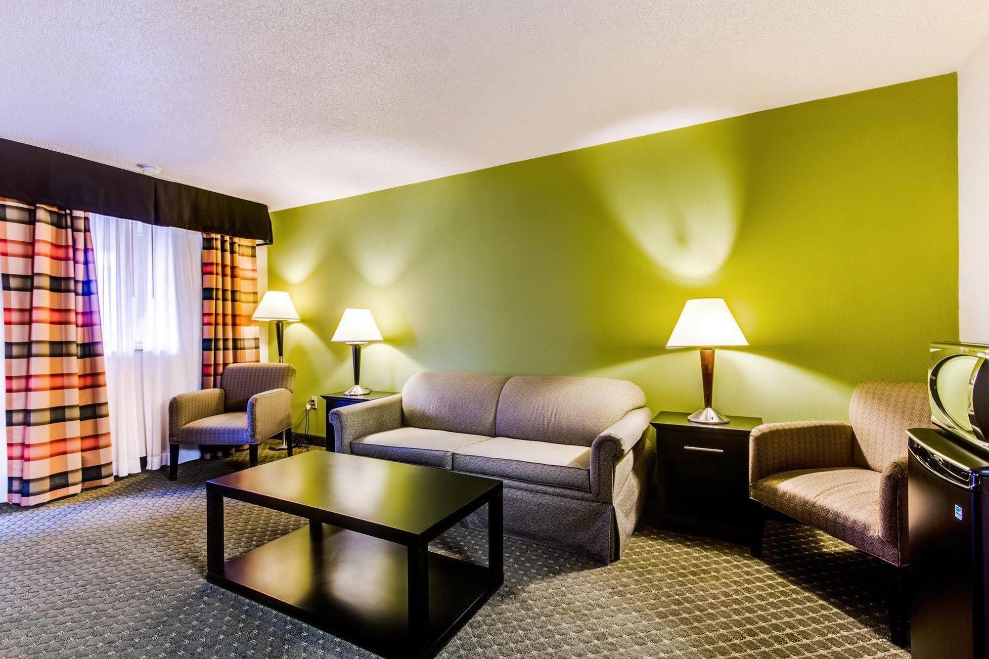 Quality Inn & Suites Moline - Quad Cities Eksteriør bilde